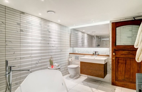 Temple Hotel | Apex Temple Court Hotel