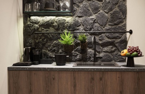 Pyrgos Apartamento | Apikia Santorini - Adults Only