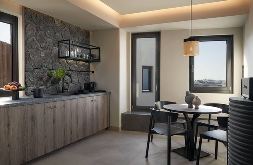 Pyrgos Apartamento | Apikia Santorini - Adults Only