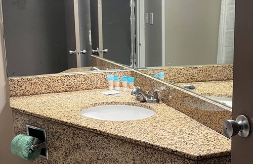 Martinsburg Hotel | Apm Inn & Suites