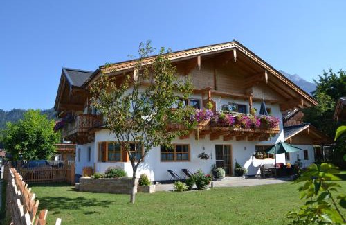 Saalfelden am Steinernen Meer Apartamento | Appartement Herzog