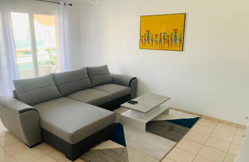 Melun Apartamento | Appart 1 salon 1 chambre immeuble très calme