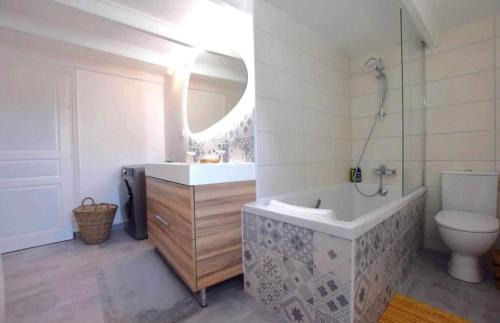 La Maziere-aux-Bons-Hommes Apartamento | appartement le pavane