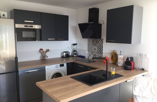 Sanary-sur-Mer Apartamento | Apartamento en casa con vistas al mar de Sanary, a 200 metros de la playa de Beaucours.