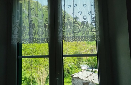 Mezzanego Apartamento | Appartamento Relax nel Verde a 15 Minuti dal Mare con Parcheggio e Selfcheck-in