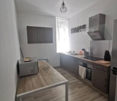 Saint-Bonnet-le-Chateau Apartamento | Appartement