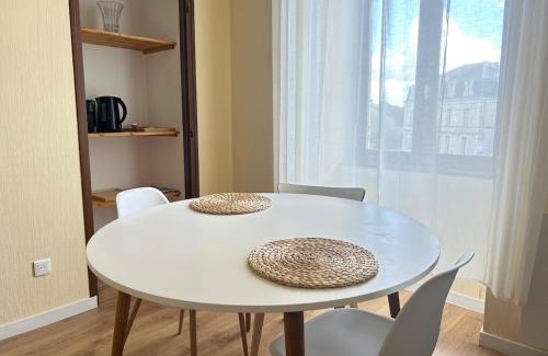 Parthenay Apartamento | Appartement - 1 chambre - Centre-ville