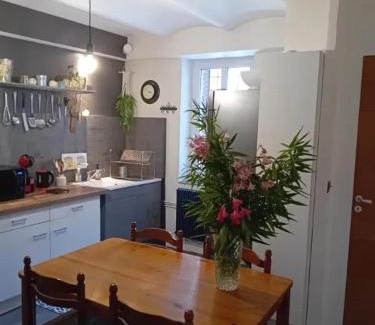 Ales Apartamento | Appartement charmant à Alès | 62 m² | Piscine privée