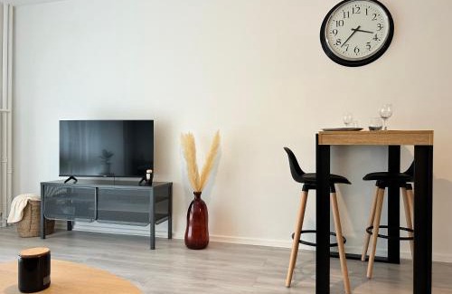 Poincare - Foch - Anatole France - Croix de Bourgogne Apartamento | Appartement cosy à Nancy - Parking privé