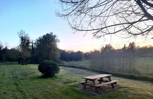 Ainay-le-Chateau Apartamento | Appartement cosy 70 m2 tout confort 4 personnes