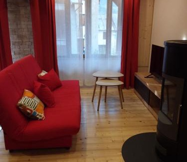Les Sagnieres Apartamento | Appartement dans maison de village