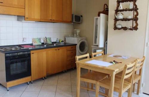 Toul Apartamento | Appartement Duplex Confortable au Cœur de Toul avec Parking, Climatisation et Proche Gare - FR-1-584-60