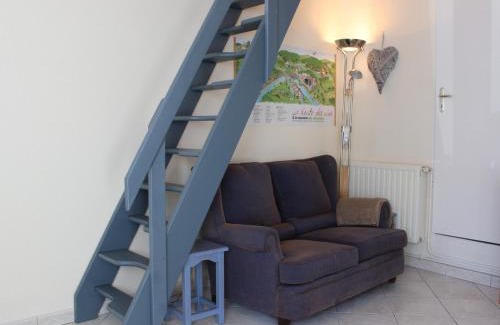 Toul Apartamento | Appartement Duplex Confortable au Cœur de Toul avec Parking, Climatisation et Proche Gare - FR-1-584-60