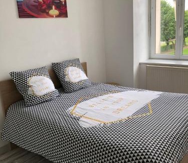 Pontorson Apartamento | Appartement F3 - 1er étage