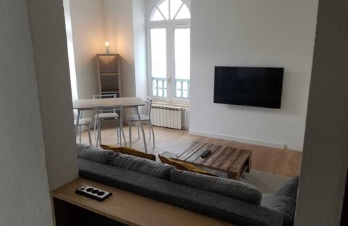 Gerde Apartamento | Appartement Cosy Entièrement Rénové