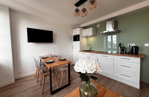 Sainte-Mere-Eglise Apartamento | Appartement Spacieux en Plein Coeur de Sainte-mère-eglise