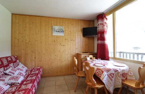 Lanslevillard Apartamento | Appartement Lanslevillard, 2 pièces, 4 personnes - FR-1-508-165
