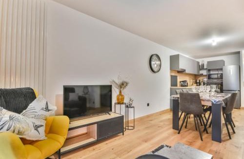 Les Gets Apartamento | Appartement moderne T3 - Proche pistes et village - 6 pers - Parking - Ski room - Wifi - FR-1-685-65