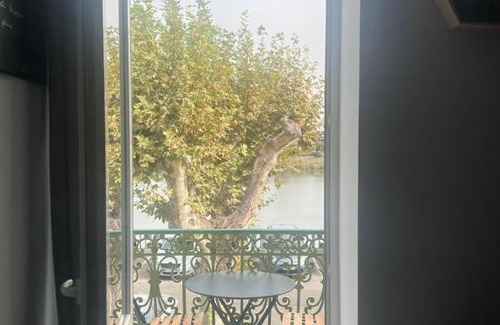 Serrieres Apartamento | Appartement privé « Rive Droite »