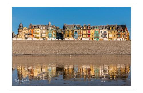 Mers-les-Bains Apartamento | appartement rénové et lumineux a mers les bains au dessus d'un ancien commerce mersois en duplex pour 4 personnes pour du repos, des vacances ou pour le travail