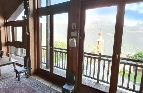 Les Chapelles Apartamento | Appartement spacieux aux Chapelles avec vue sur montagne