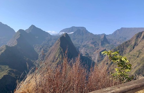 Saint-Paul Apartamento | Appartement T3 terrasse Art déco sur saint Paul.