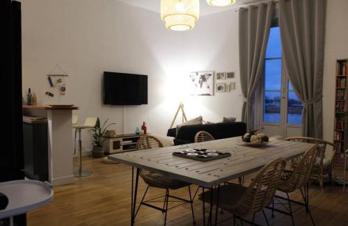 Saumur Apartamento | Appartement vue imprenable sur la Loire !