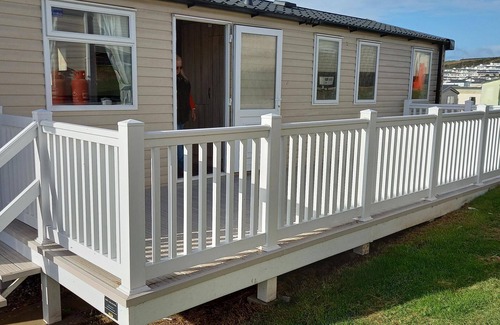 Exmouth Cabina | Apple Grove