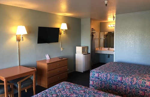 Atwater Hotel | Applegate Inn