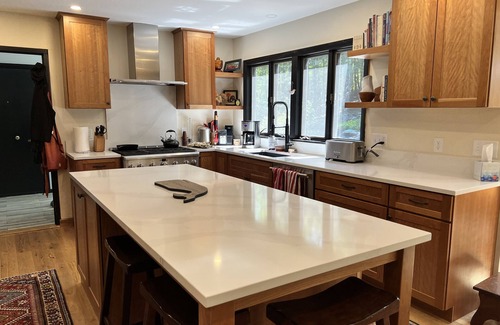 Freeport Casa | Après Ski inspired home, bespoke pool & tennis court!