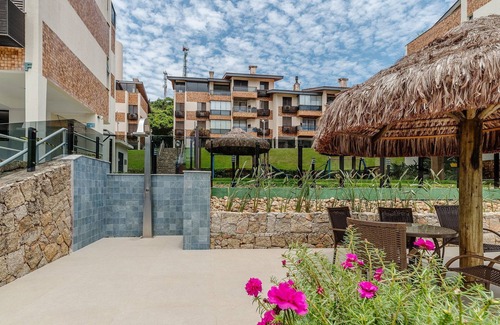 Florianopolis Apartamento | Apt 300m From the Charming Praia Brava Ccu203