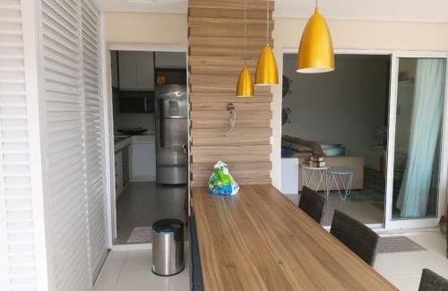 Martim de Sa Apartamento | Apt Pé na Areia Martim de Sá Churrasq Varanda