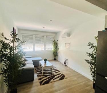 Alcobendas Apartamento | Apto 1 Leones con Wifi y Netflix