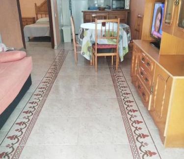 Santa Pola Apartamento | Apto con terraza y 2 dormitorios. 600 Megas wifi.