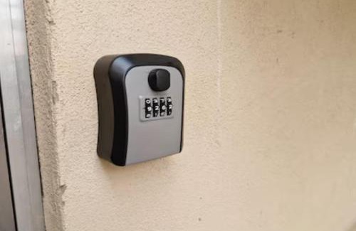 Vicente de Carvalho Apartamento | Apto202 a 100 mts do Shopping Carioca, Brt e Metrô