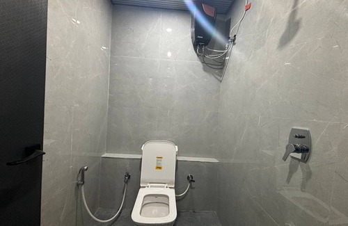 J B Nagar Apartamento | Aqua Stays