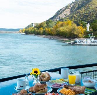 Romaifurdo Alquiler De Eote | Aquamarina Hotel Visegrád