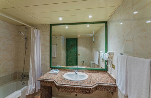 Corniche Road-Dahar Complejo | Arabia Azur Resort - All Inclusive