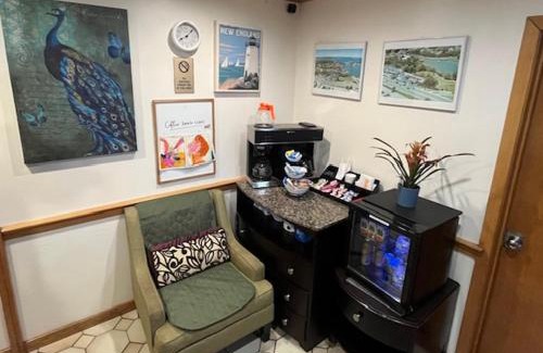 North Weymouth Hotel | Arbor Inn Motor Lodge - Weymouth