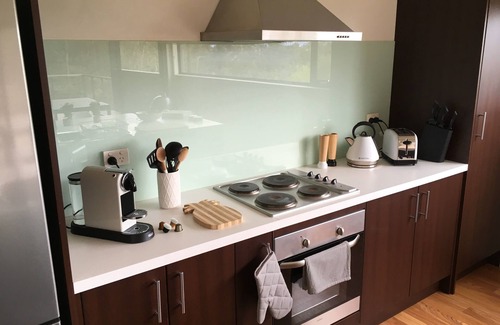 Forcett Casa | Architecturally Designed Rural Retreat Modern/Spacious/Tranquil - Great Views!