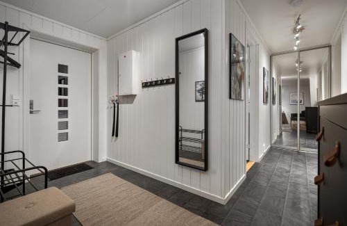 Tromso Apartamento | Arctic Haven I House with 3 bedrooms I FREE Parking