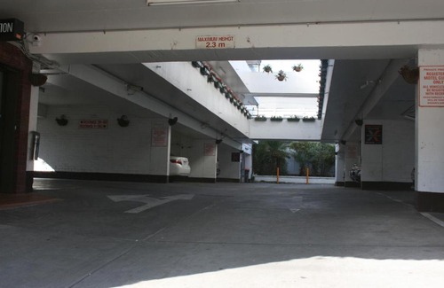 North Melbourne Hotel | Arden Motel