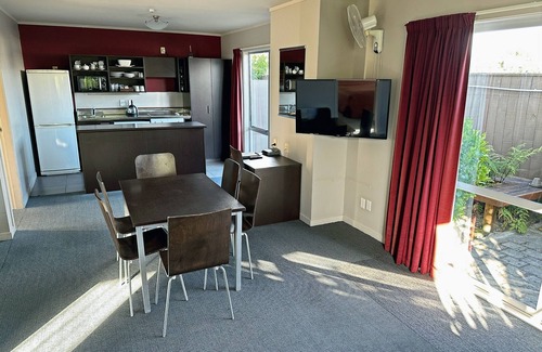 Palmerston North Hotel | Arena Lodge