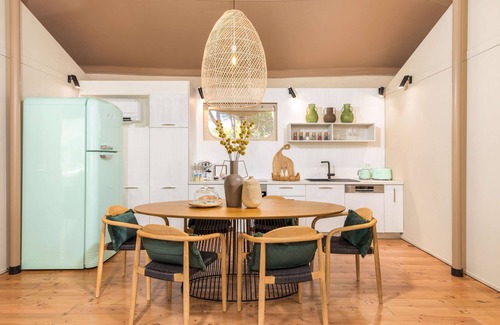 Pomer Alquiler De RV | Arena One 99 Glamping