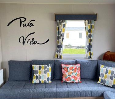 Clacton-on-Sea Casa | Arizona - Pura Vida Holidays Caravan