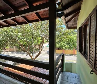 Armacao Casa | Armação - Florianópolis - 2 quartos de casal