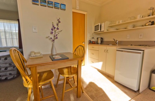 Tahunanui Hotel | Arrow Motel Apartments