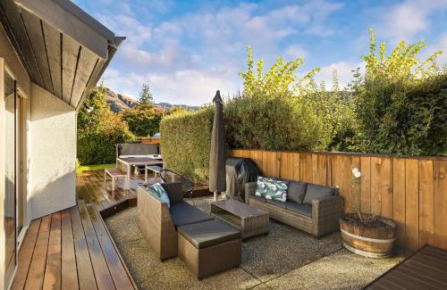 Arrowtown Casa | Arrowtown Family Home with spa