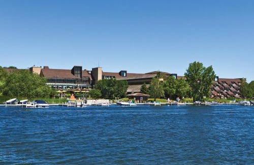 Alexandria Complejo | Arrowwood Resort Hotel and Conference Center - Alexandria