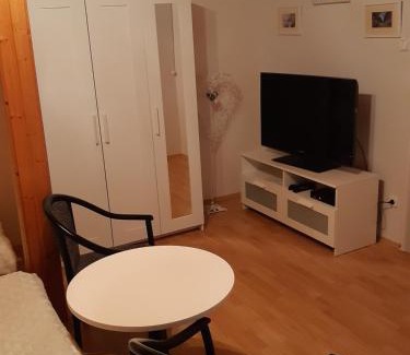 Gyenesdias Apartamento | Art Galéria Apartman